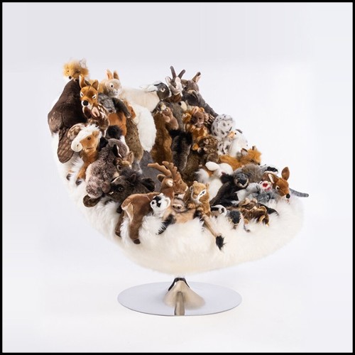 Fauteuil composé de peluches d'animaux alpins minutieusement confectionnées à la main 188-Chamonix