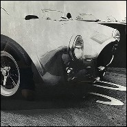 Décoration murale impression d'une Cobra AC avec reflets à la feuille d'argent sous cadre en bois noir 192-Cobra