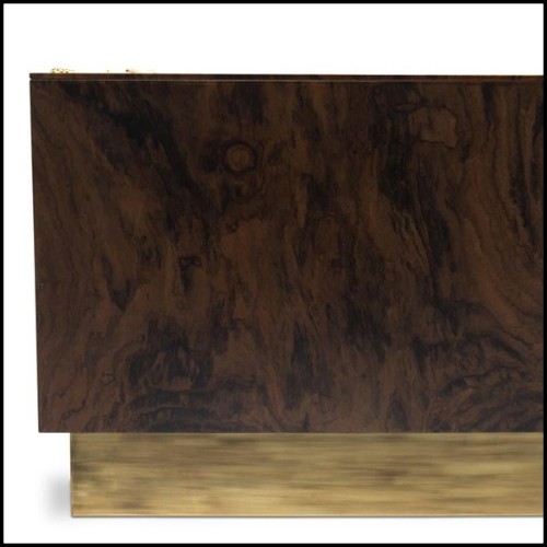 Chest of drawers in solid walnut veneer with polished brass details and brushed aged brass base 155-Tarius