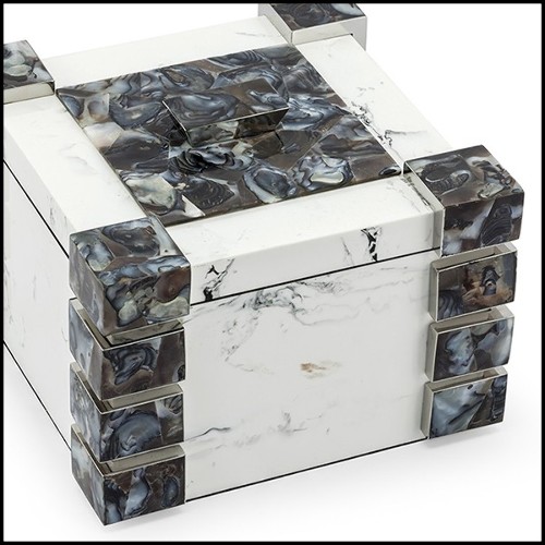 Box in hand-painted wood and with natural agate stone inserts 162-Agate
