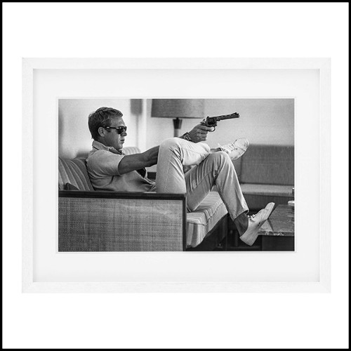 Print of a photograph of McQueen with white wooden frame 24-McQueen Aim