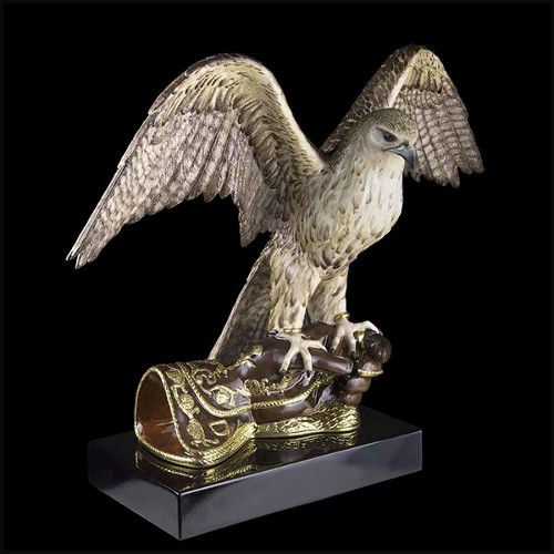 Sculpture Faucon en porcelaine et finition or 24k 196-Falcon Flying