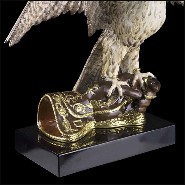 Sculpture Faucon en porcelaine et finition or 24k 196-Falcon Flying