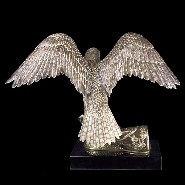 Sculpture Faucon en porcelaine et finition or 24k 196-Falcon Flying