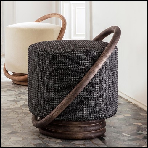 Tabouret avec bras rond en finition teintée noyer 163-Hoop Dark Ash