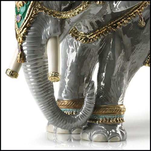 Sculpture Elephant in porcelain and 24k gold 196-Green Elephant
