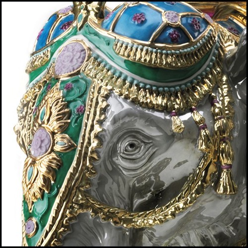 Sculpture Elephant in porcelain and 24k gold 196-Green Elephant