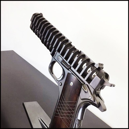 Sculpture acier et et cross en bois PC-Colt 45 Inox