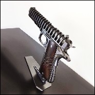 Sculpture acier et et cross en bois PC-Colt 45 Inox