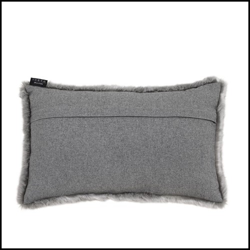 Cushion rectangular grey faux fur 24-Alaska