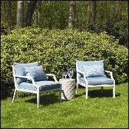 Chaise finition blanc avec coussin bleu minéral sunbrella 24-Bella Vista Blue