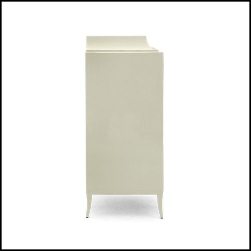 Cabinet 119- Silk-Cut