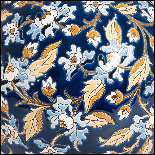 Vase 220- White and blue Flowers