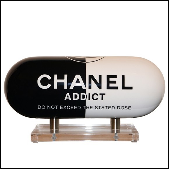 Sculpture PC- Chanel Addict Black & White Pill