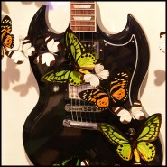Guitar PC - Butterflies AC DC - Guitare électrique papillon - Pacific Compagnie.