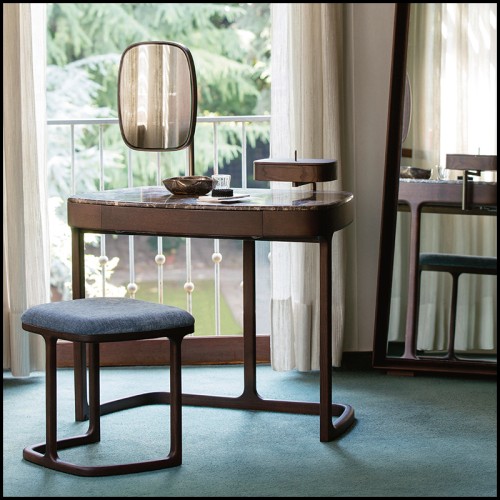 Vanity Porada - Make - up Ash Stained Set