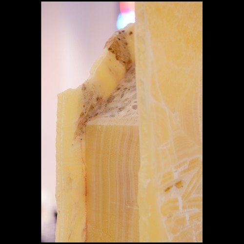 Lampadaire 223 - Onyx Raw Totem - Éclairage vertical - Pacific Compagnie.