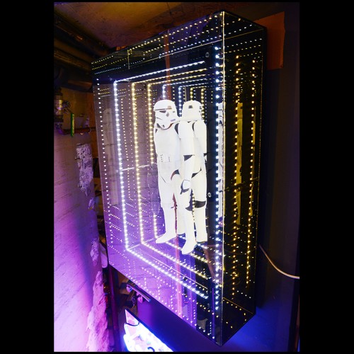Miroir PC - Wall Decoration Stormtrooper L - Iconic stormtrooper shape, stylish reflective panel - Pacific Compagnie.