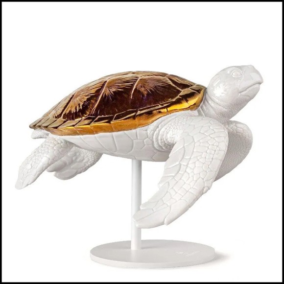 Sculpture 226-White Tortoise B