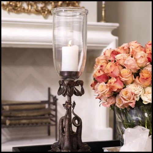 Hurricane Eichholtz - Britannia