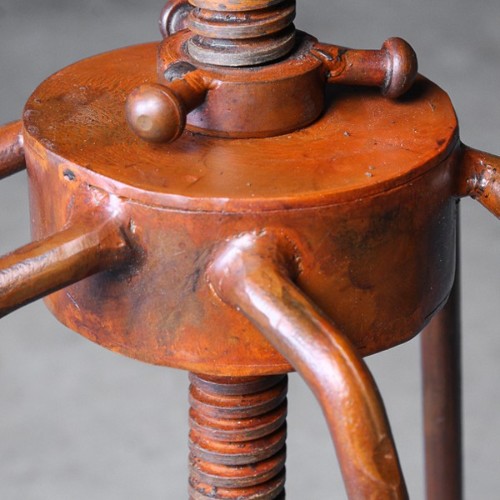 Tabouret 09 - Recasted - Style industriel - Pacific Compagnie.