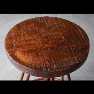 Tabouret 09 - Recasted - Hauteur ajustable - Pacific Compagnie.