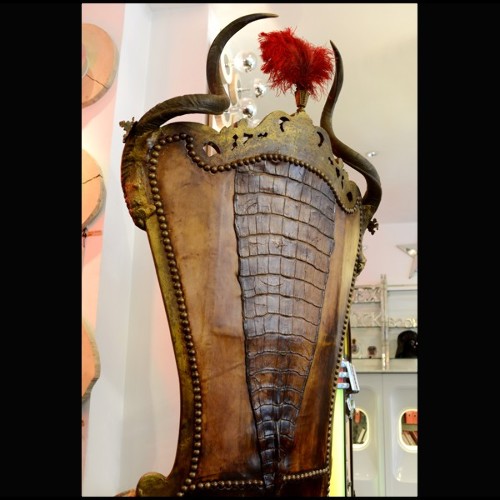 Armchair V Design - City Deco - Xango Alligator