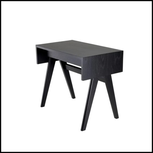 Desk 24 - Fernand