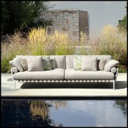 Canapé Vondom, collection Salina intégré dans une décoration d'exterieur contemporaine