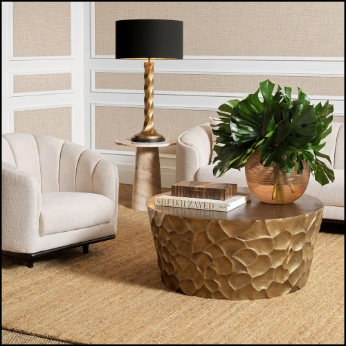 Table Basse Eichholtz Fiorentino intégré dans une décoration contemporaine