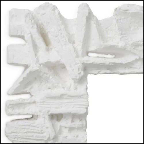 Details of the resin and fiber glass of the Mirror Eichholtz Masonic