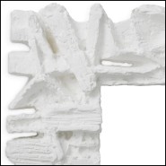 Details of the resin and fiber glass of the Mirror Eichholtz Masonic