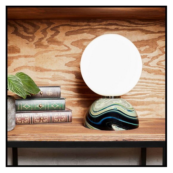 Lampe de Table 230 - Spacey Lunar | Table Lamp Porada - Lio White Medium - "Porada Lio White table lamp - Pacific Compagnie."