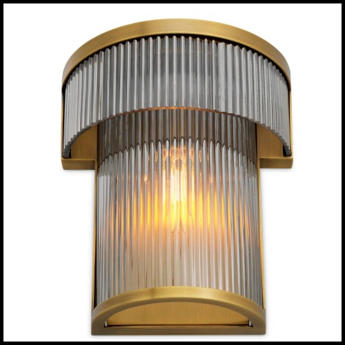 120918 - Eichholtz 120918 wall lamp in antiqued brass finish - Pacific Compagnie.