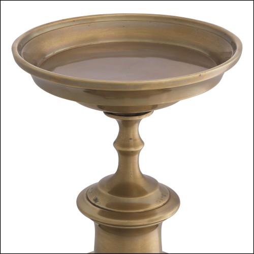 119789 - Detailed view of a high-end 119789 candelabra in laiton vieilli finish - Pacific Compagnie.