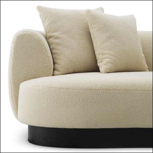 120625 - Cream-colored lounge seat with sleek design - Pacific Compagnie.