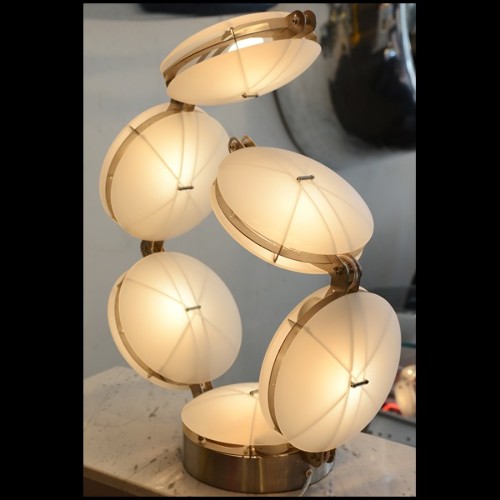 Lampe PC - T33 Akram Legrand - Lampe Pacific Compagnie.