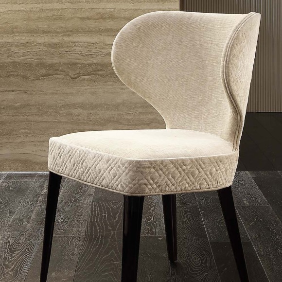 Chaises 150 - Aida - Chaise de luxe avec pieds en bois - Pacific Compagnie.