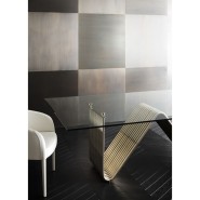 Tables 150 - Alyson | Table de réception en glass et laiton de luxe - Pacific Compagnie.