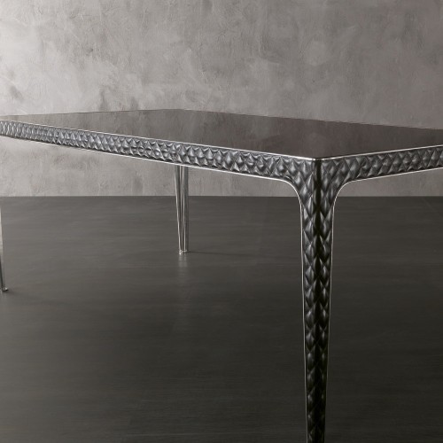 Tables 150 - Alexander - Elegant chrome and leather table for fine dining - Pacific Compagnie.