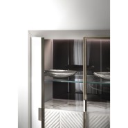 Buffets 150 - Iole High - Buffet de luxe avec des porte-vins et des tiroirs - Pacific Compagnie.