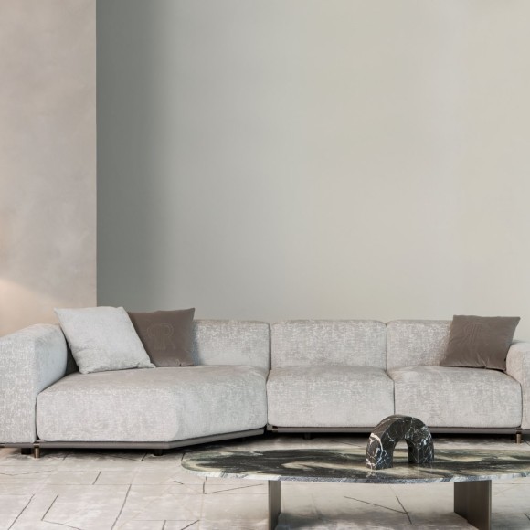 Canapés 150 - Boheme - Canapé en cuir avec structure en laiton, dimensions 205 × 100 × H67, 5 - Pacific Compagnie.