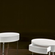 Tables d’appoint 150 - Just - Table d'appoint design en cuir avec finition chrome - Pacific Compagnie.