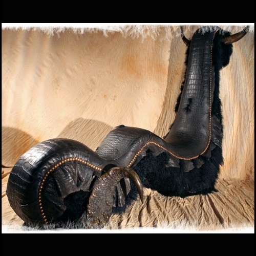Fauteuil 120 - Buffalo Black Croco - Real buffalo skin and horn accent chair - Pacific Compagnie.