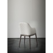 Chaises 150 - Pocket P | Chaise de luxe en tissu pour intérieur chic - Pacific Compagnie.