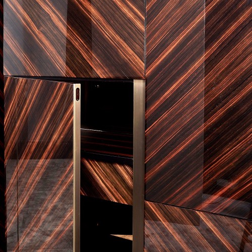 Buffets 150 - Blade High - Luxury buffet with intricate bronze details - Pacific Compagnie.