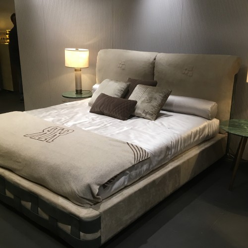 Lits 150 - Braid - Ensemble de literie de luxe en laiton bronzé et chrome, dimensions 183 × 236 × H32/115 - Pacific Compagnie.