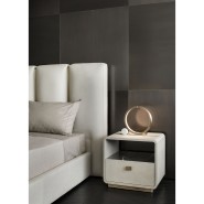 Lits 150 - Club | Lit de luxe en laiton bronzé - Pacific Compagnie.