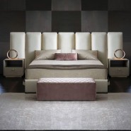Lits 150 - Club - High-end bedroom furniture with brushed brass accents - Pacific Compagnie.