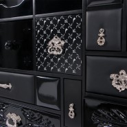 Buffet 145 - Mondrian - Meuble de buffet en verre et tissu avec style moderne - Pacific Compagnie.